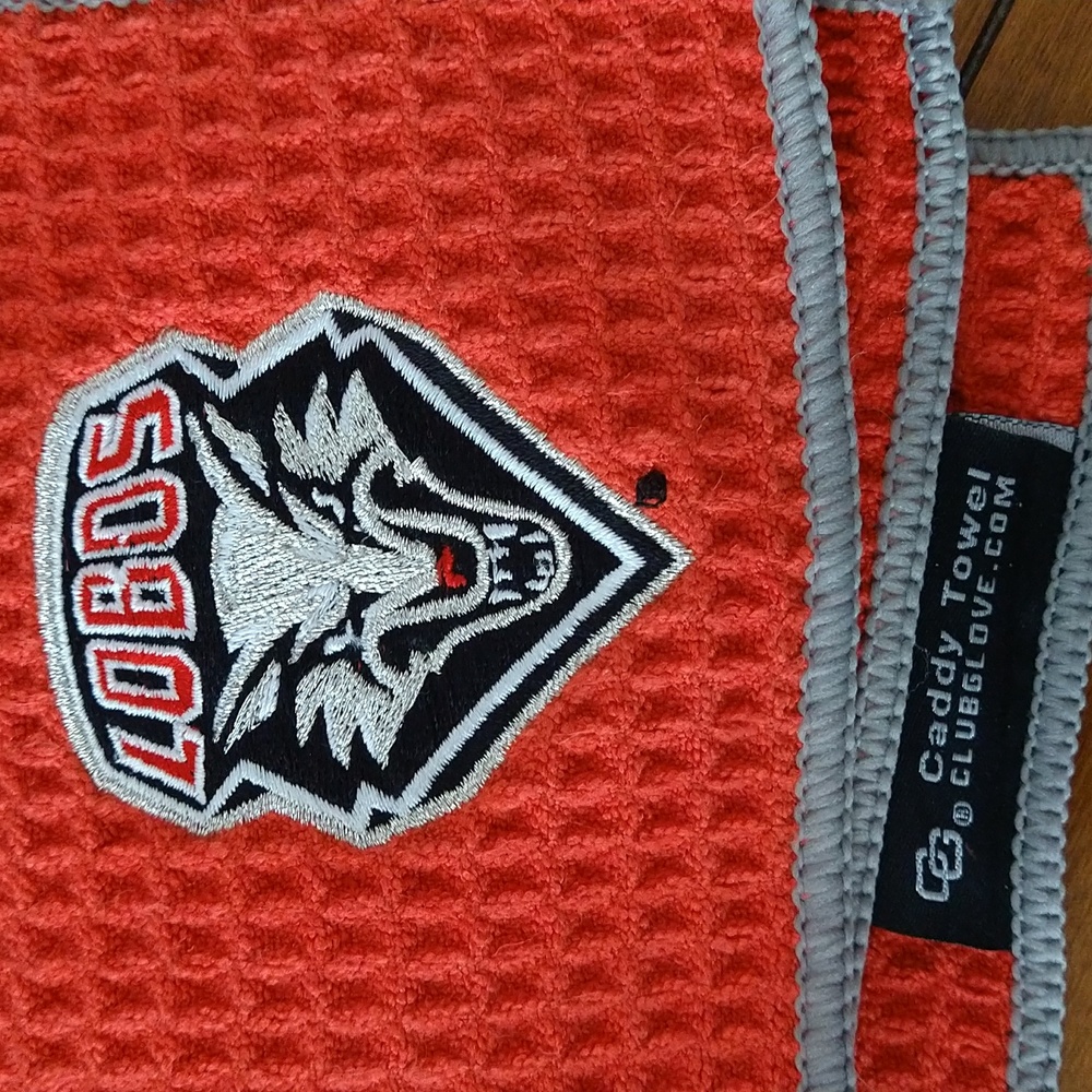 NM Lobos Golf Caddy Towel includes FREE 8"x12" Green side Pocket Towel